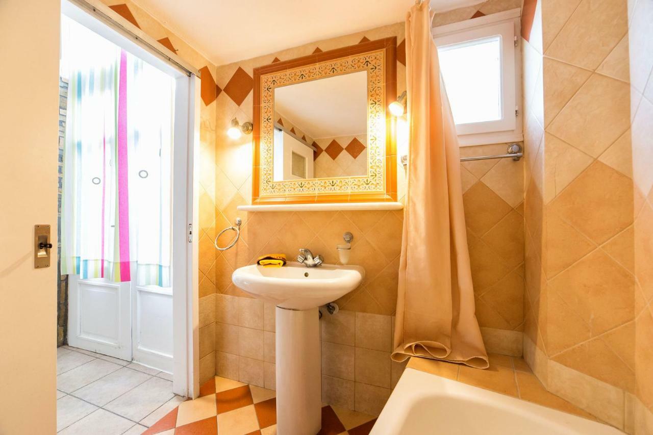 パロス島 Town House For 6-16 With Acヴィラ エクステリア 写真